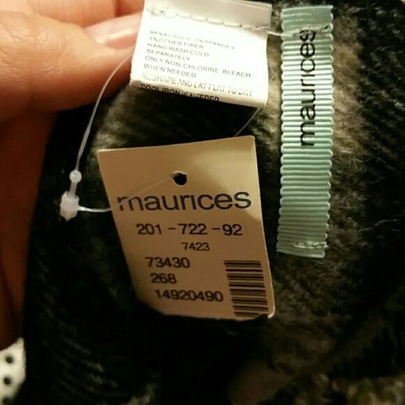 Maurices scarf   - Picture 2 of 2